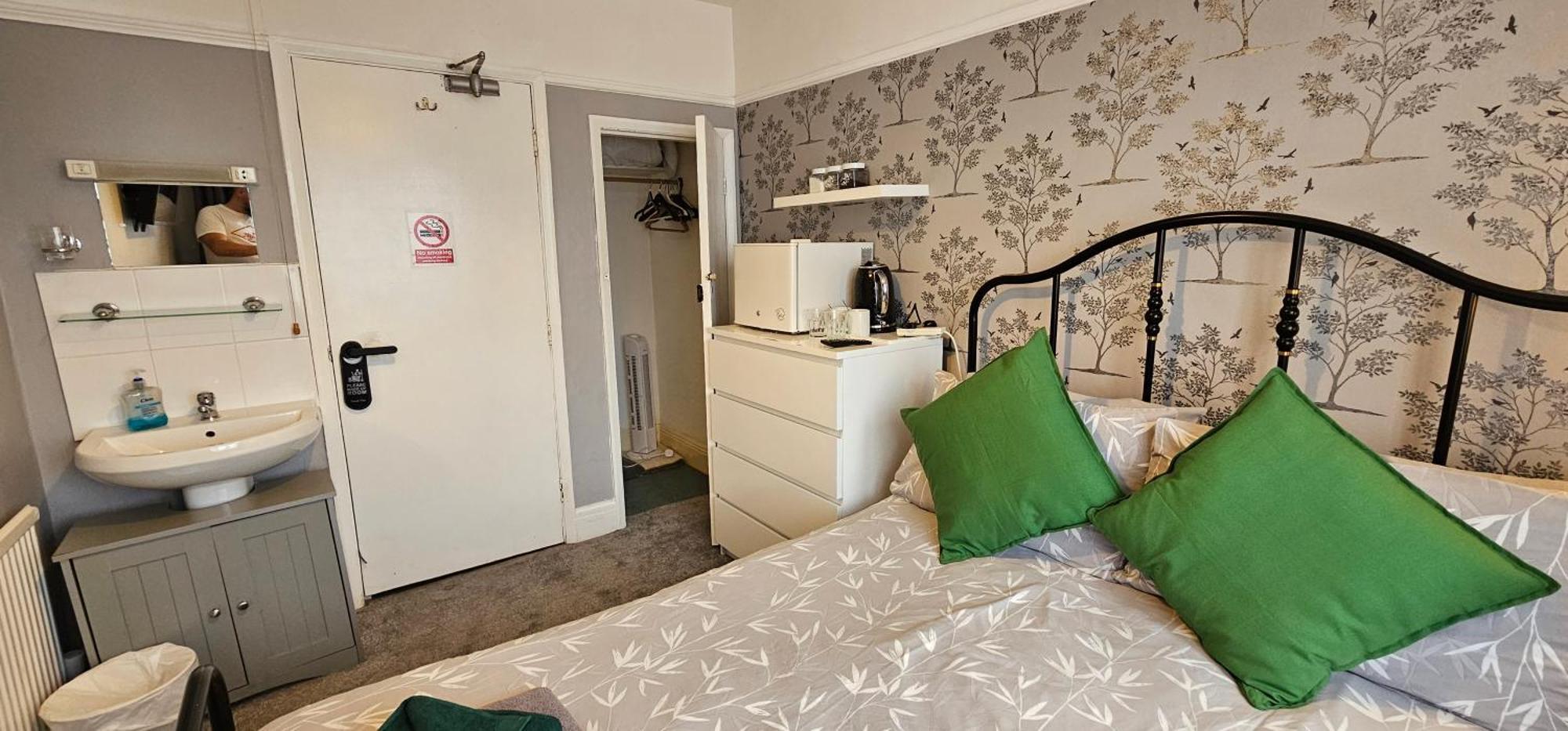 The Roslyn Guest House Paignton Kültér fotó